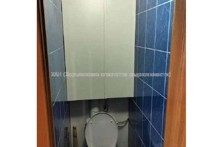 Продам квартиру, Ахсарова Энвера ул. , 4  ком., 86 м², капитальный ремонт 