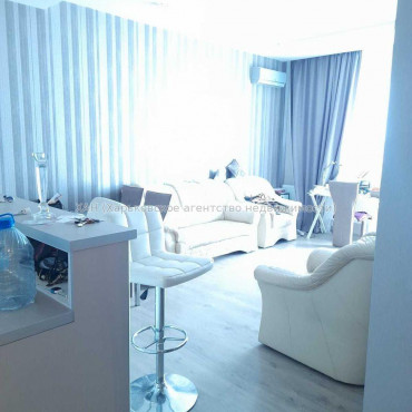 Продам квартиру, Науки просп. , 2  ком., 71 м², евроремонт 