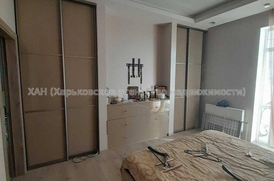 Продам квартиру, Науки просп. , 2 кім., 71 м², евроремонт 