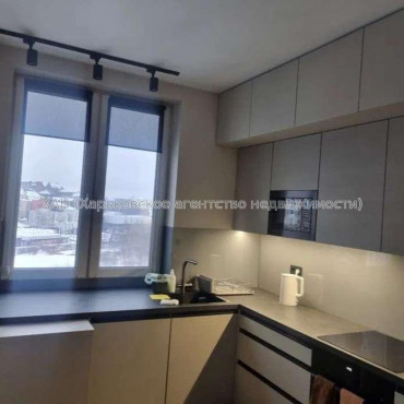 Продам квартиру, Ботаническая ул. , 3  ком., 80 м², евроремонт 