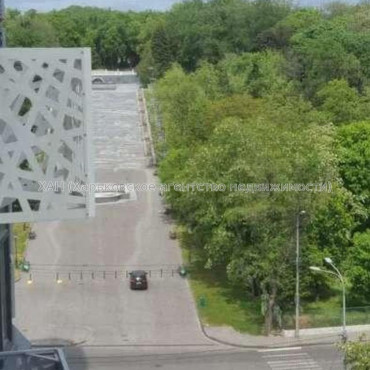 Продам квартиру, Ботаническая ул. , 3  ком., 80 м², евроремонт 