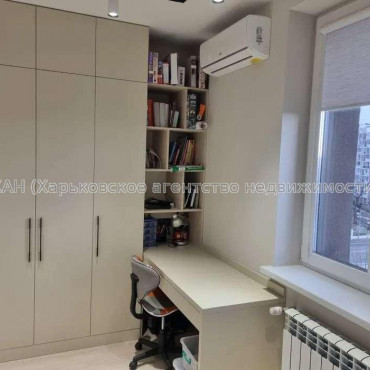 Продам квартиру, Ботаническая ул. , 3  ком., 80 м², евроремонт 