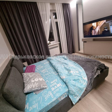 Продам квартиру, Ботаническая ул. , 3  ком., 80 м², евроремонт 