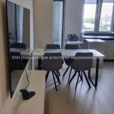 Продам квартиру, Ботаническая ул. , 3  ком., 80 м², евроремонт 