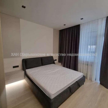 Продам квартиру, Ботаническая ул. , 3  ком., 80 м², евроремонт 