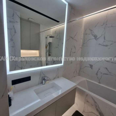 Продам квартиру, Ботаническая ул. , 3  ком., 80 м², евроремонт 