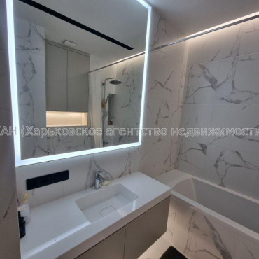 Продам квартиру, Ботаническая ул. , 3  ком., 80 м², евроремонт 