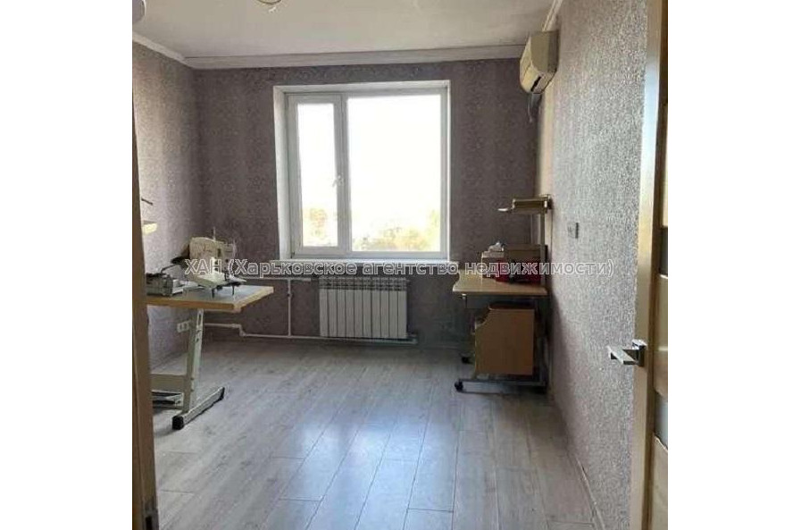 Продам квартиру, Библика ул. , 3  ком., 64 м², капитальный ремонт 