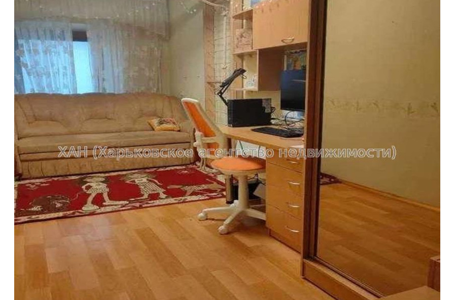 Продам квартиру, Науки просп. , 2 кім., 60 м², косметический ремонт 