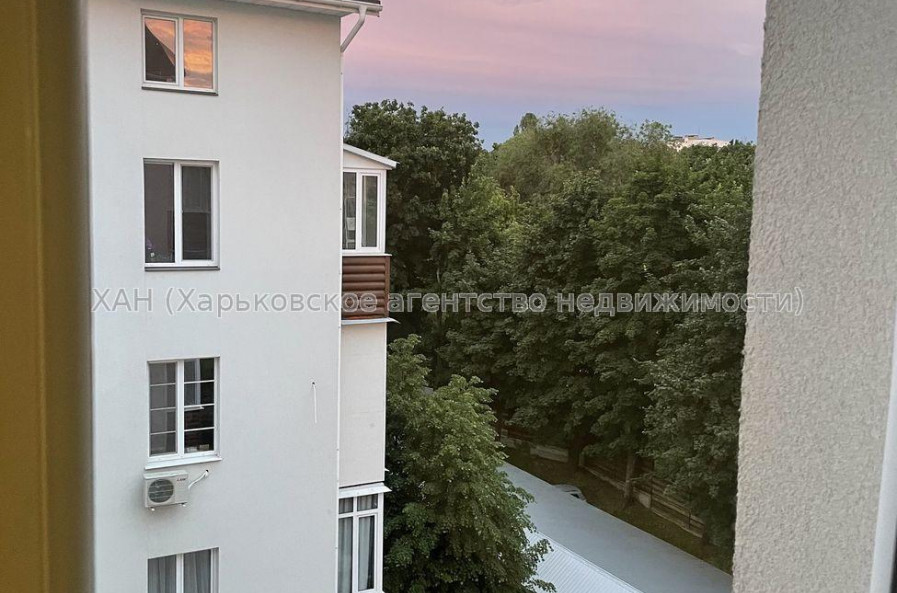 Продам квартиру, Деревянко ул. , 1  ком., 30 м², капитальный ремонт 