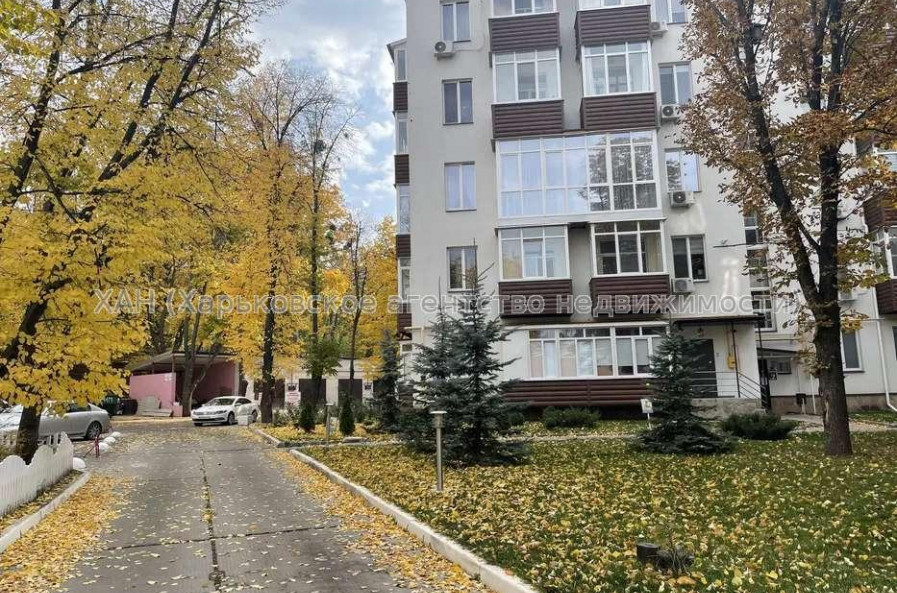 Продам квартиру, Деревянко Алексея ул. , 1  ком., 30 м², капитальный ремонт 