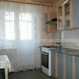 Продам квартиру, Искринская ул. , 3  ком., 79 м², косметический ремонт