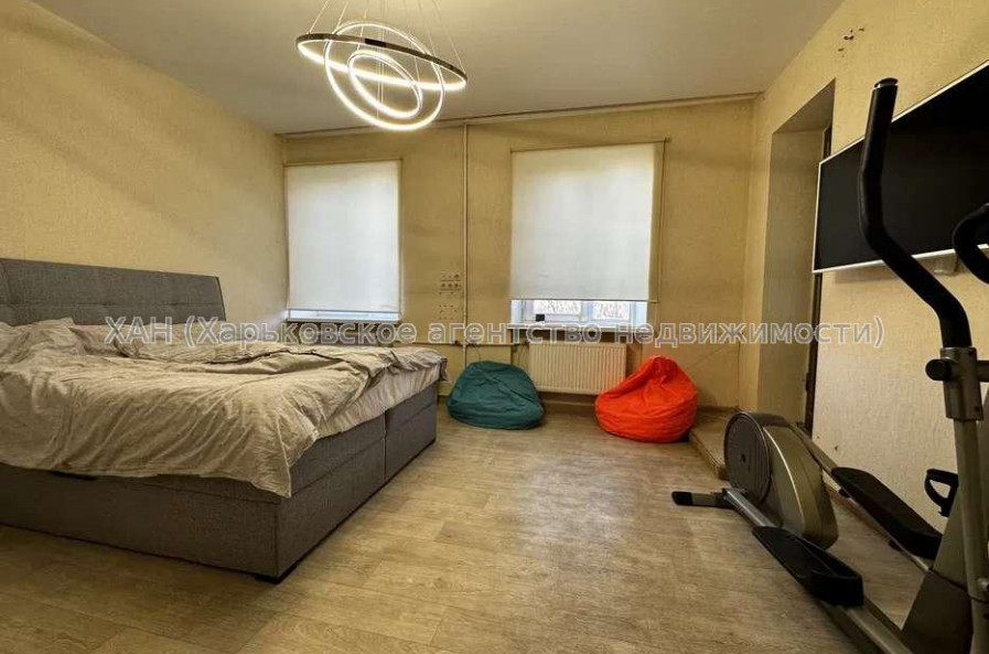 Продам квартиру, Азербайджанская ул. , 2 кім., 61 м², косметический ремонт 