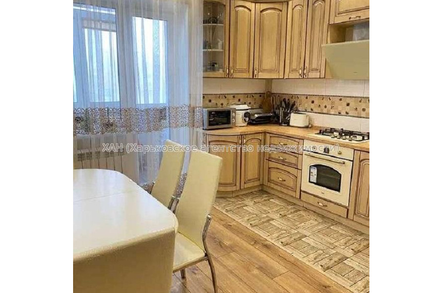 Продам квартиру, Кричевского ул. , 2  ком., 64 м², евроремонт 