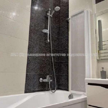 Продам квартиру, Чайковского ул. , 2 кім., 55.50 м², капитальный ремонт 