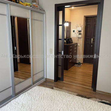 Продам квартиру, Чайковского ул. , 2 кім., 55.50 м², капитальный ремонт 