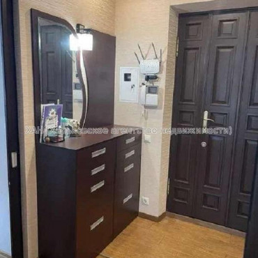 Продам квартиру, Чайковского ул. , 2 кім., 55.50 м², капитальный ремонт 