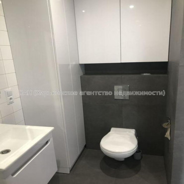 Продам квартиру, Веселая ул. , 1  ком., 21 м², капитальный ремонт 