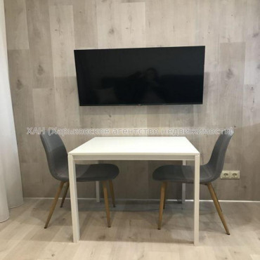 Продам квартиру, Веселая ул. , 1  ком., 21 м², капитальный ремонт 