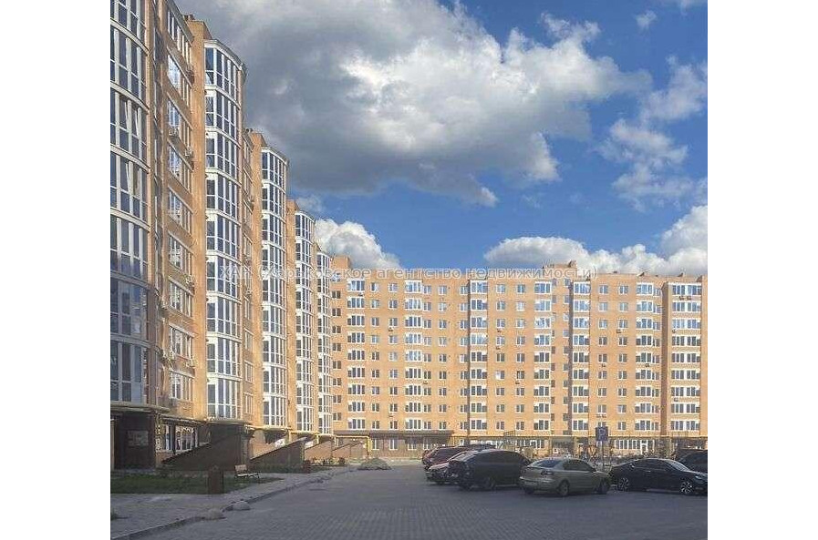 Продам квартиру, Пискуновский пер. , 3  ком., 70 м², без внутренних работ 