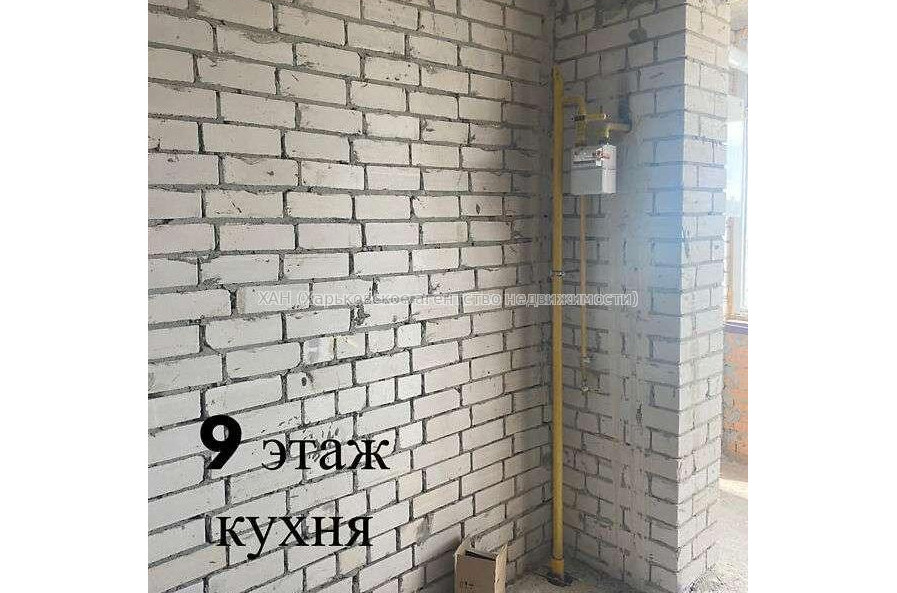 Продам квартиру, Пискуновский пер. , 3  ком., 70 м², без внутренних работ 