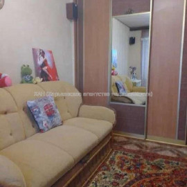 Продам квартиру, Валентиновская ул. , 3  ком., 65 м², капитальный ремонт