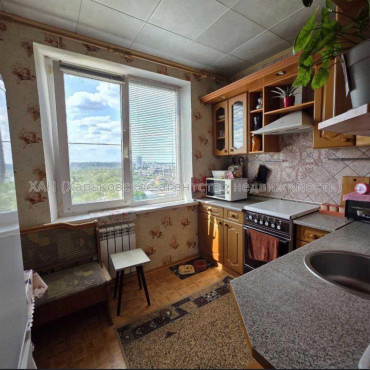 Продам квартиру, Академика Павлова ул. , 1 кім., 33 м², косметический ремонт 