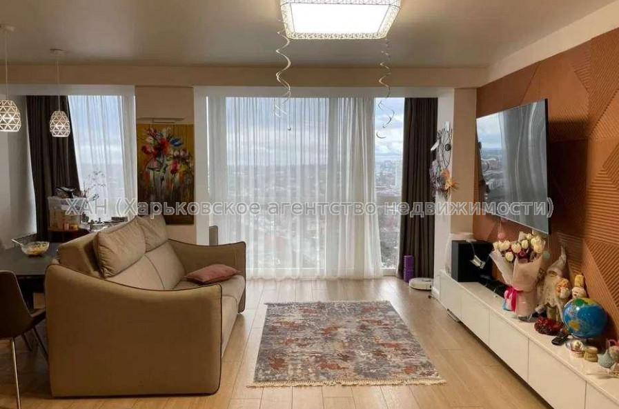 Продам квартиру, Гольдберговская ул. , 3  ком., 70 м², евроремонт 