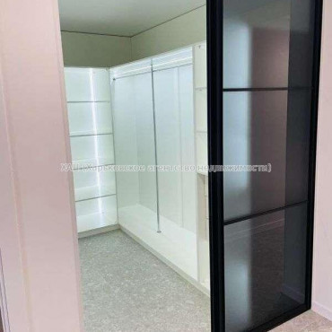 Продам квартиру, Победы просп. , 1 кім., 48 м², авторский дизайн 