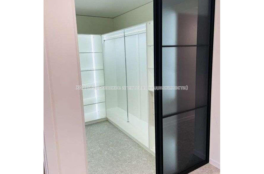 Продам квартиру, Победы просп. , 1  ком., 48 м², авторский дизайн 