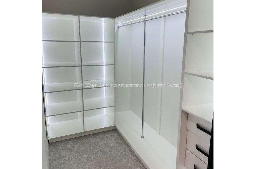 Продам квартиру, Победы просп. , 1  ком., 48 м², авторский дизайн 