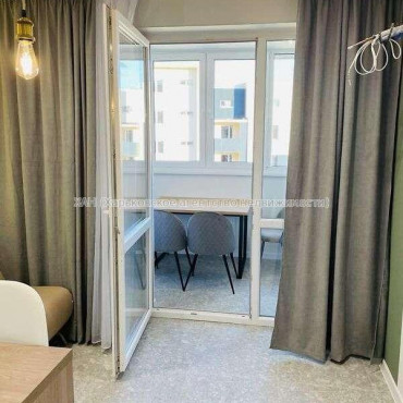 Продам квартиру, Победы просп. , 1 кім., 48 м², авторский дизайн 