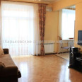 Продам квартиру, Воскресенская ул. , 2 кім., 57 м², капитальный ремонт 