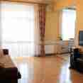 Продам квартиру, Воскресенская ул. , 2 кім., 57 м², капитальный ремонт 