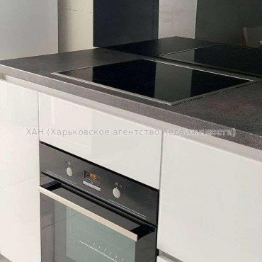 Продам квартиру, Архитекторов ул. , 1 кім., 54 м², евроремонт 