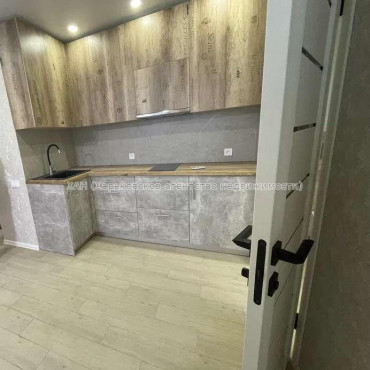 Продам квартиру, Шевченковский пер. , 2 кім., 37 м², капитальный ремонт 