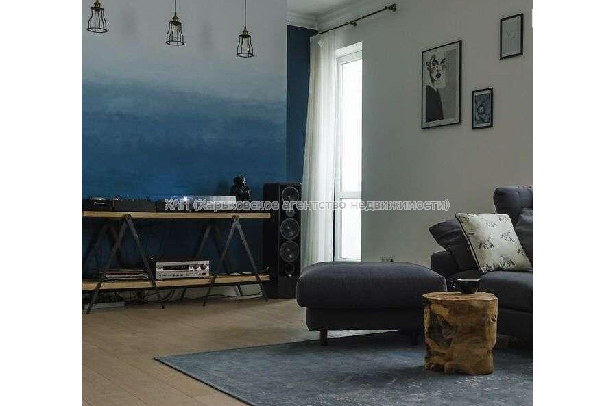 Продам квартиру, Науки просп. , 3  ком., 104 м², авторский дизайн 