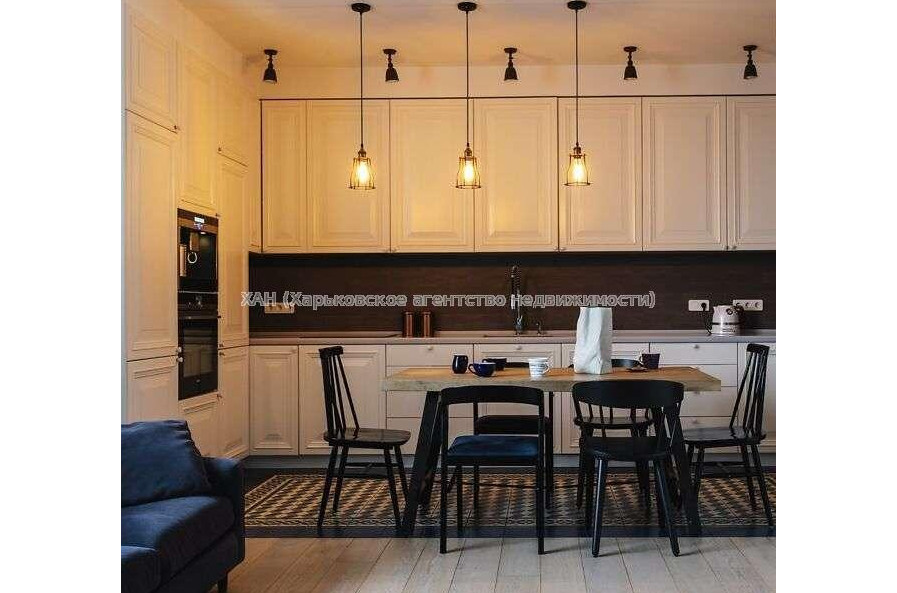 Продам квартиру, Науки просп. , 3  ком., 104 м², авторский дизайн 