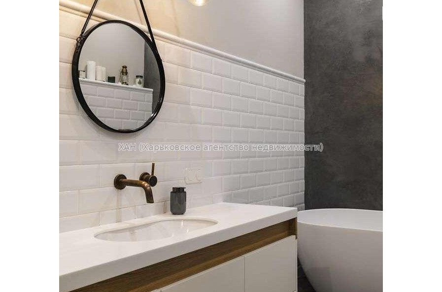 Продам квартиру, Науки просп. , 3  ком., 104 м², авторский дизайн 