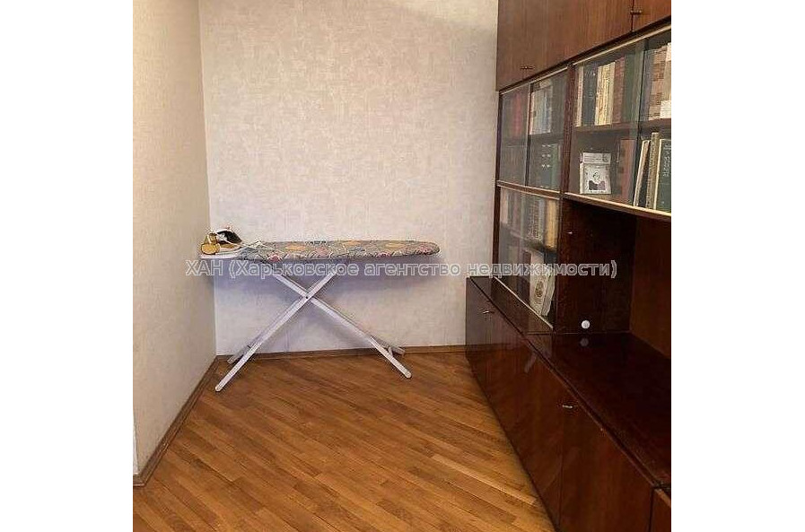 Продам квартиру, Академика Павлова ул. , 4 кім., 83 м², косметический ремонт 