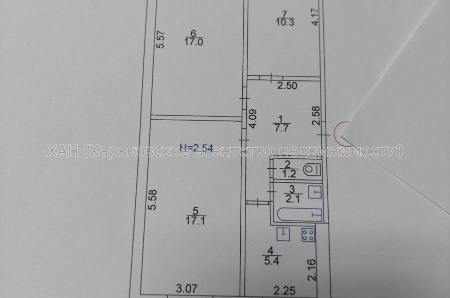 Продам квартиру, Светлая ул. , 3  ком., 63.10 м², косметический ремонт 