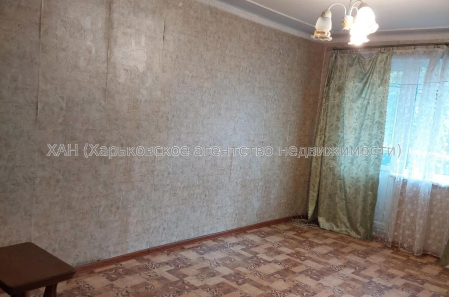 Продам квартиру, Светлая ул. , 3  ком., 63.10 м², косметический ремонт 