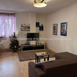 Продам квартиру, Подлесная ул. , 1  ком., 61 м², евроремонт