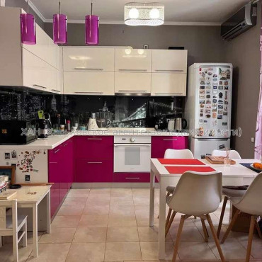 Продам квартиру, Подлесная ул. , 1 кім., 61 м², евроремонт 