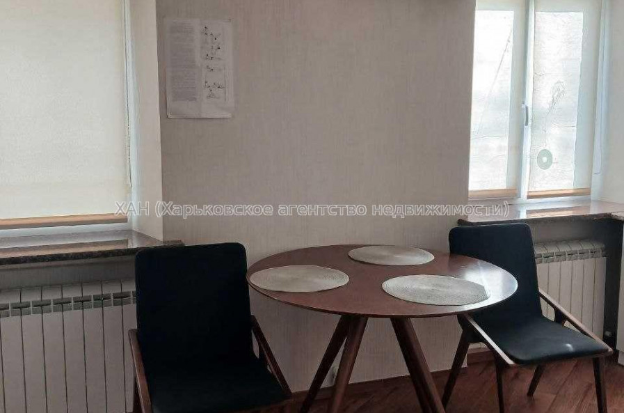 Продам квартиру, Полтавский Шлях ул. , 1  ком., 30 м², капитальный ремонт 