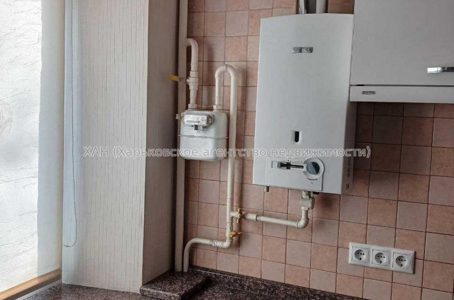 Продам квартиру, Полтавский Шлях ул. , 1  ком., 30 м², капитальный ремонт 