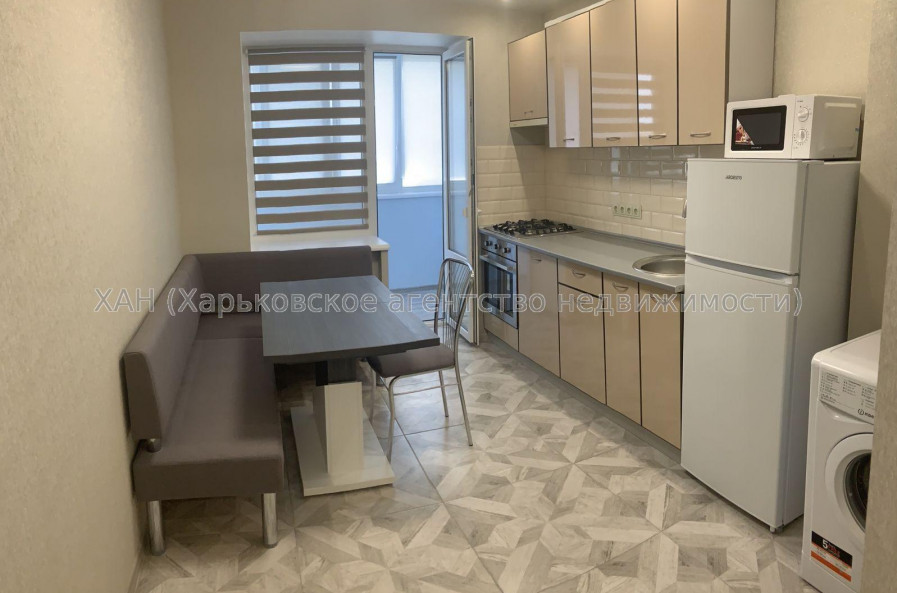 Продам квартиру, Гагарина просп. , 1 кім., 47.70 м², капитальный ремонт 