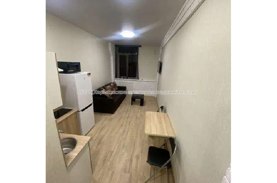 Продам квартиру, Салтовское шоссе , 1 кім., 22 м², капитальный ремонт 