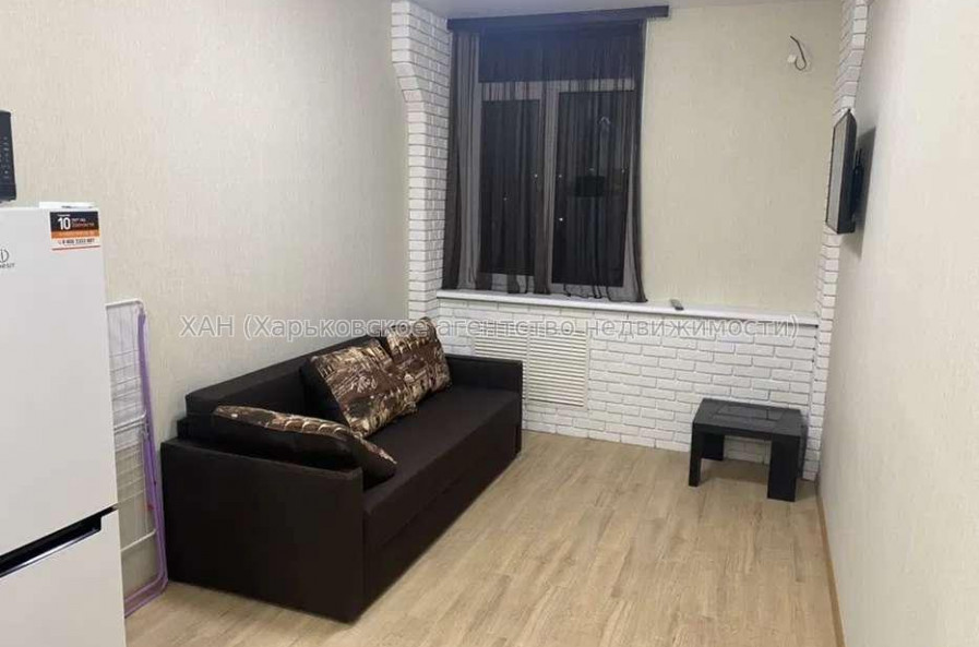Продам квартиру, Салтовское шоссе , 1 кім., 22 м², капитальный ремонт 
