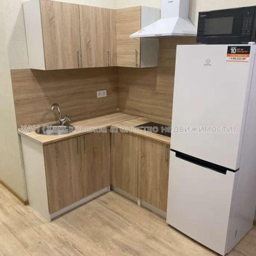 Продам квартиру, Салтовское шоссе , 1 кім., 22 м², капитальный ремонт 